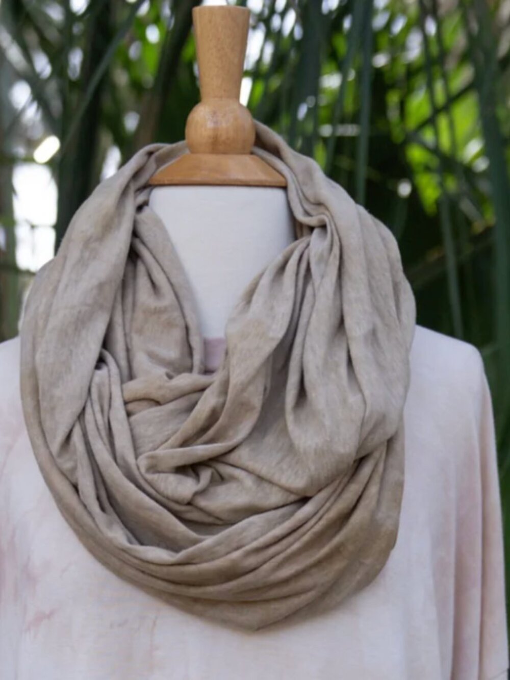 SINEW MOON PEGGY O WRAP SCARF NURSING COVER RUBY BROWN HEMP BAMBOO FLEECE EUC - Picture 11 of 12